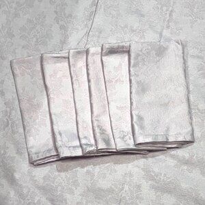 Noritake Damask Tablecloth Banquet w/ 6 Matching Napkins Light Purple Lavender